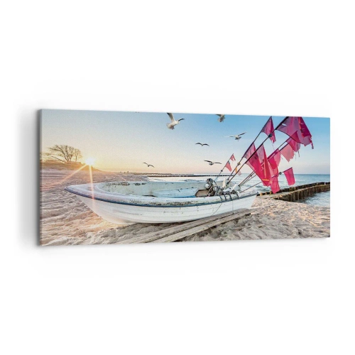 Impression sur toile - Image sur toile - Un bateau sur la plage à l'aube avec des mouettes et des drapeaux rouges - 120x50cm - Repos mérité - Décoration murale moderne pour le salon et la chambre ARTTOR