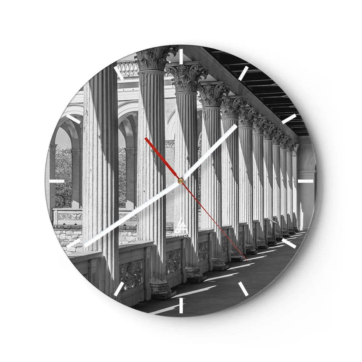 Horloge murale - Pendule murale - Une arcade classique avec des colonnes en perspective noir et blanc - 30x30cm - Arcade ensoleillée - Décoration murale moderne pour le salon, la cuisine et la chambre ARTTOR