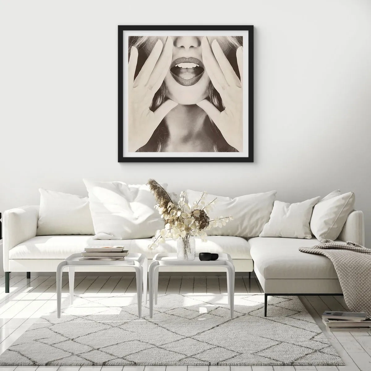 Affiche dans un cadre noir - Poster - J'arrive! - 60x60 cm