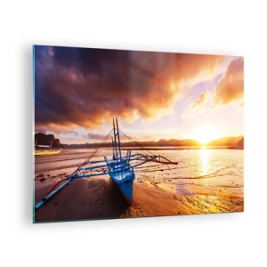 Impression sur verre - Image sur verre - Bateau sur la plage au coucher du soleil avec un ciel dramatique - 70x50cm - Allongez-vous dans le sable après une longue journée - Décoration murale moderne pour le salon et la chambre ARTTOR