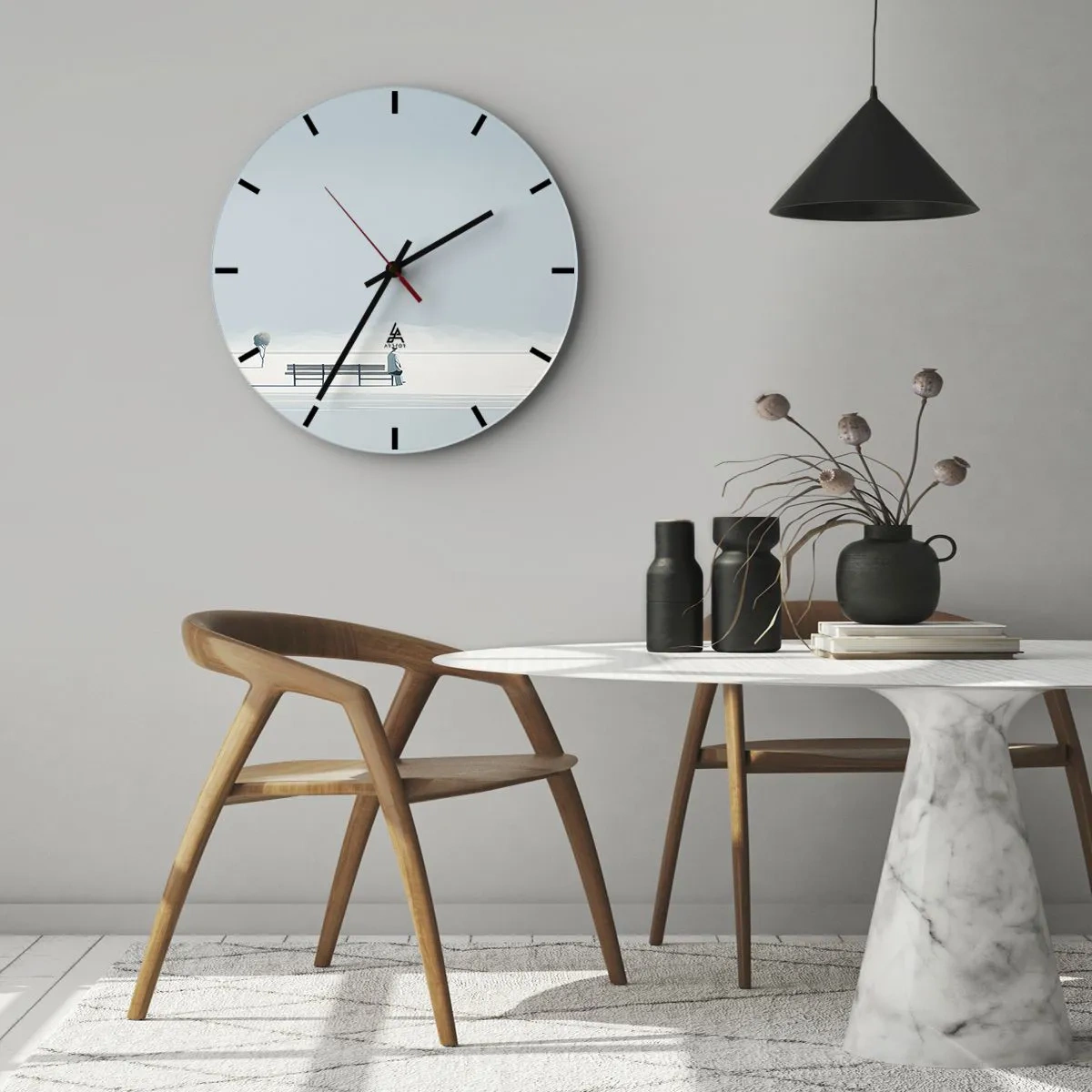 Horloge murale - Pendule murale - Une silhouette solitaire est assise sur un banc dans un paysage hivernal. - 30x30cm - Oui, j'attends. - Décoration murale moderne pour le salon, la cuisine et la chambre ARTTOR