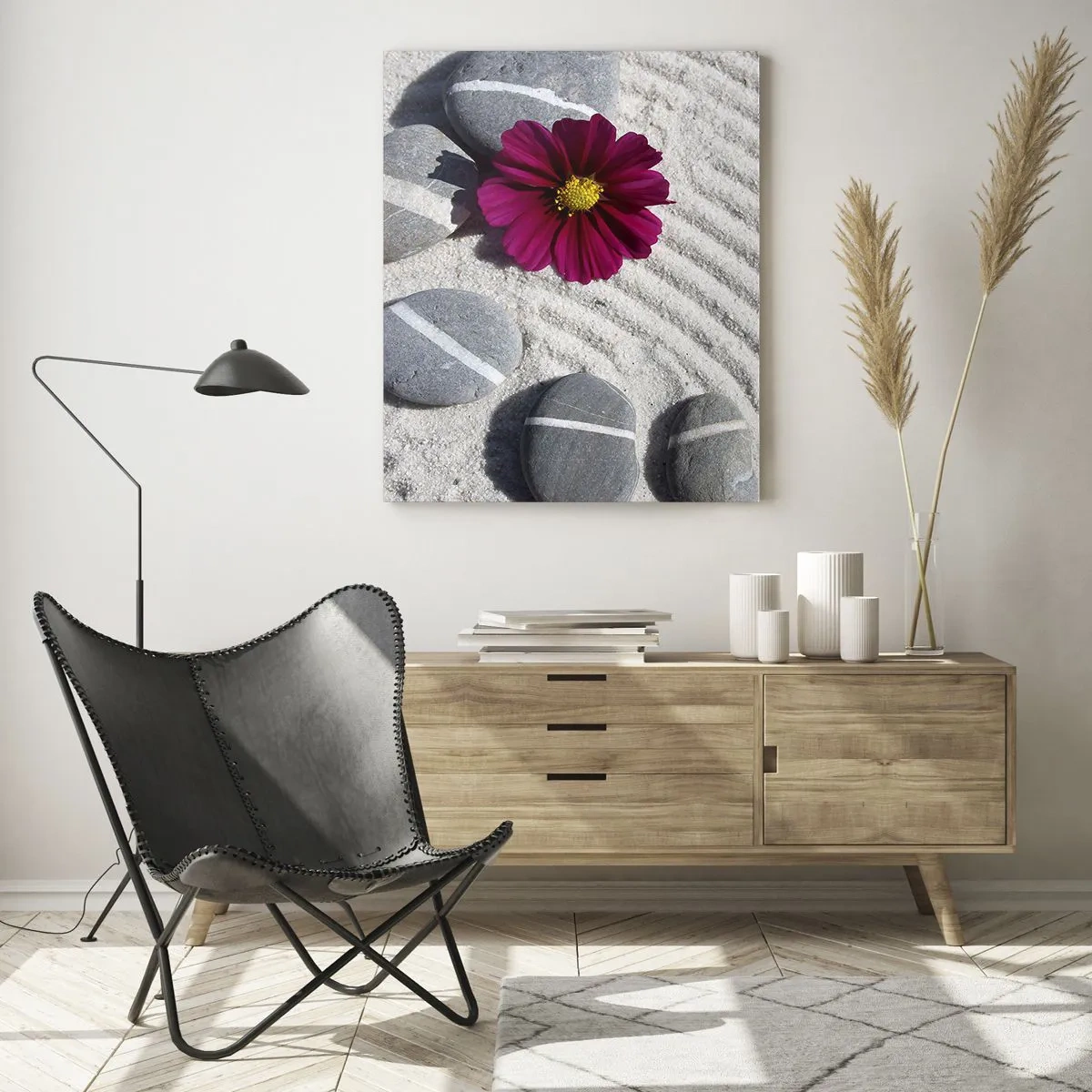 Impression sur verre - Image sur verre - Pierres à rayures blanches et une fleur violette sur le sable dans un style zen - 50x70cm - Énergie et paix du cercle magique de la nature - Décoration murale moderne pour le salon et la chambre ARTTOR