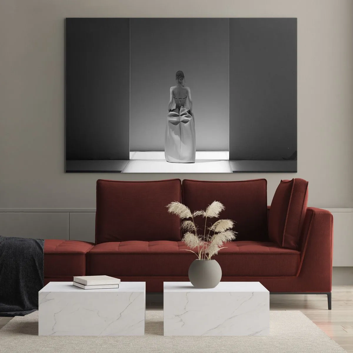 Impression sur verre - Image sur verre - Une photo en noir et blanc d'une femme en robe sur fond de lumière. - 70x50cm - Simplicité raffinée - Décoration murale moderne pour le salon et la chambre ARTTOR