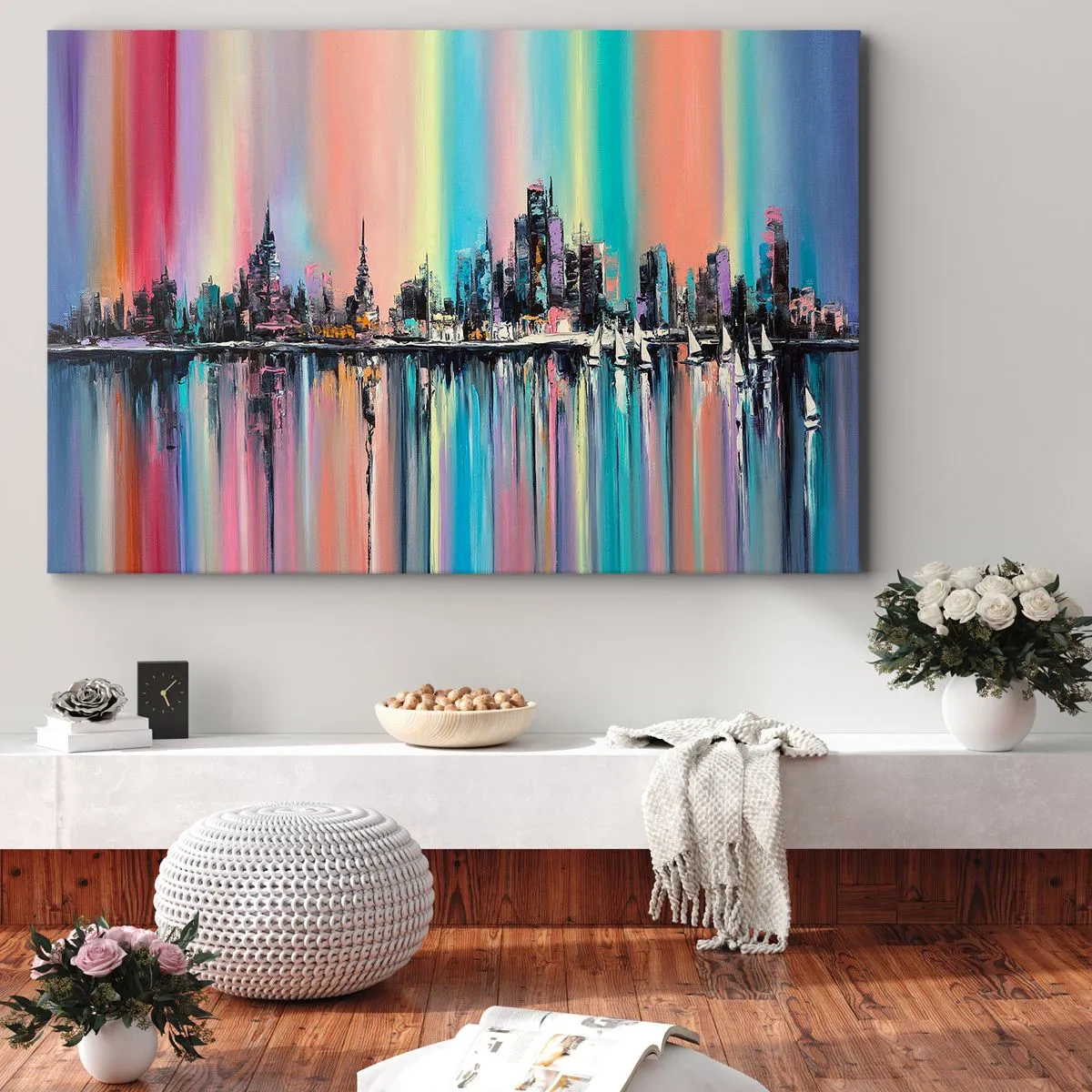 Impression sur toile - Image sur toile - Paysage urbain coloré avec reflet sur l'eau - 70x50cm - Noyé par la lumière de la nuit - Décoration murale moderne pour le salon et la chambre ARTTOR