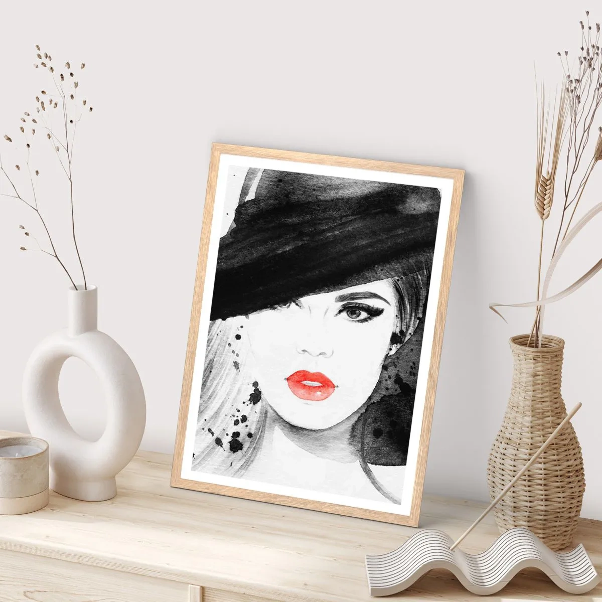 Affiche dans un chêne clair - Poster - Dame en noir - 30x40 cm