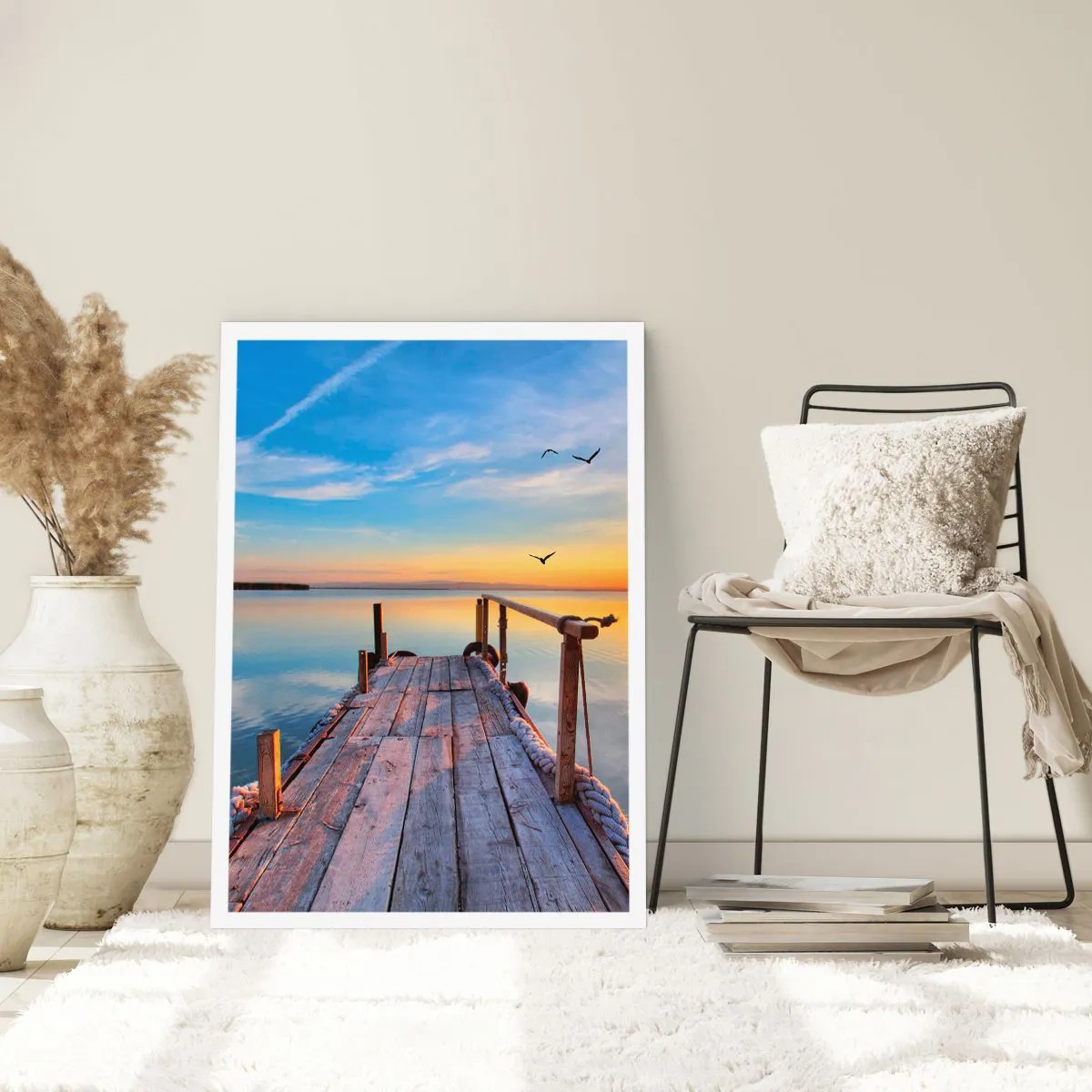 Affiche - Poster - Une jetée au coucher du soleil sur un lac calme - 50x70cm - Marcher droit vers le soleil - Décoration murale moderne pour le salon et la chambre ARTTOR