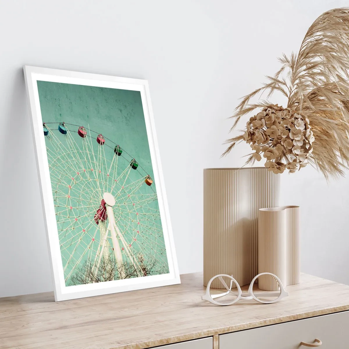 Affiche dans un cadre blanc - Poster - Nous vous invitons à vous amuser - 70x100 cm