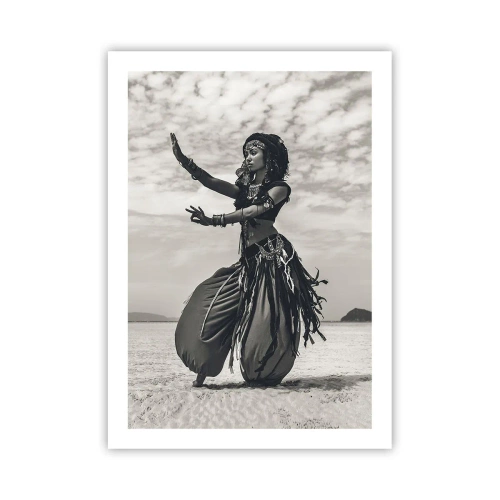 Affiche - Poster - Une danseuse ethnique dans un paysage désertique - 50x70cm - Danse des îles du sud - Décoration murale moderne pour le salon et la chambre ARTTOR