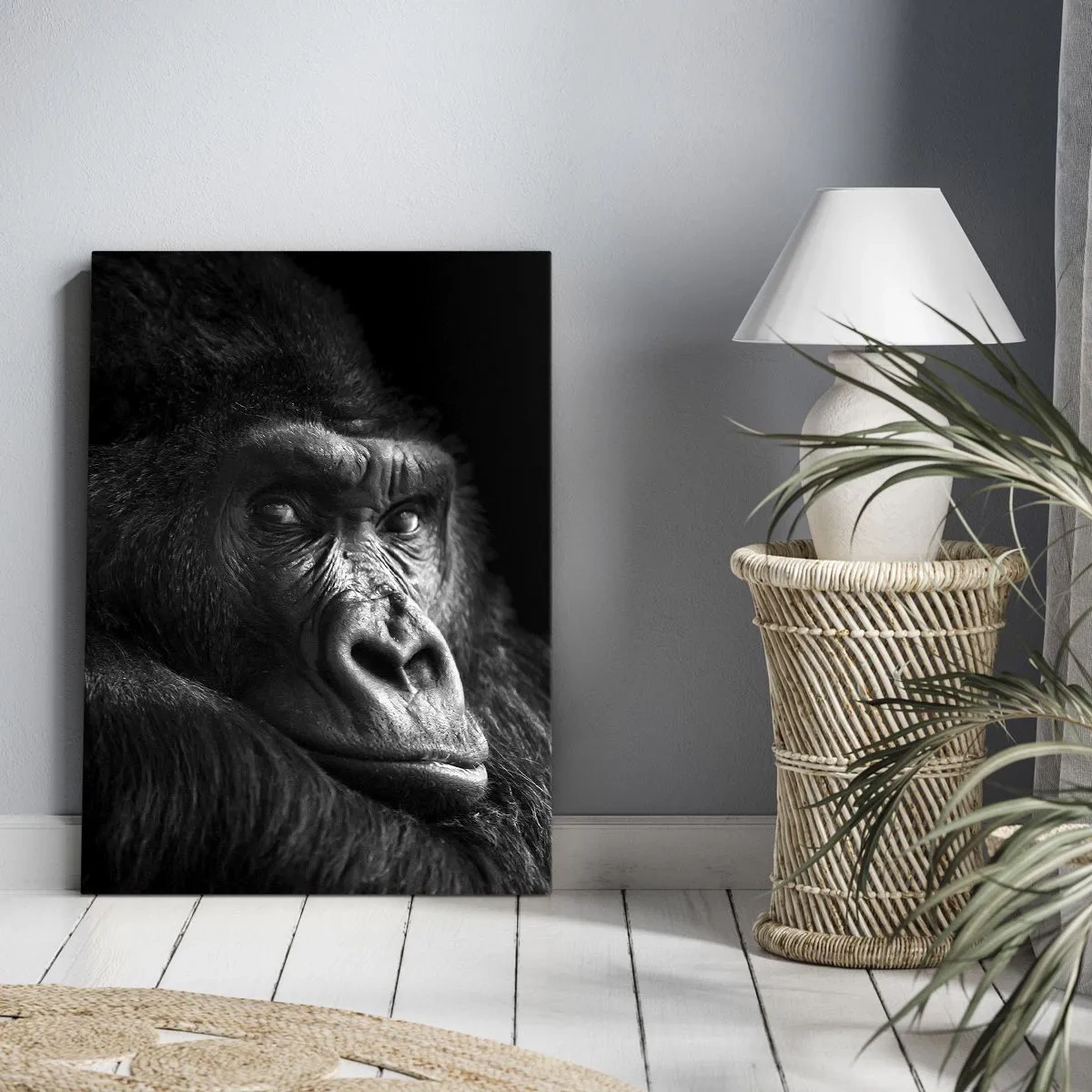 Impression sur toile - Image sur toile - Portrait noir et blanc d'un gorille majestueux - 50x70cm - Et qu'est-ce que tu regardes? - Décoration murale moderne pour le salon et la chambre ARTTOR