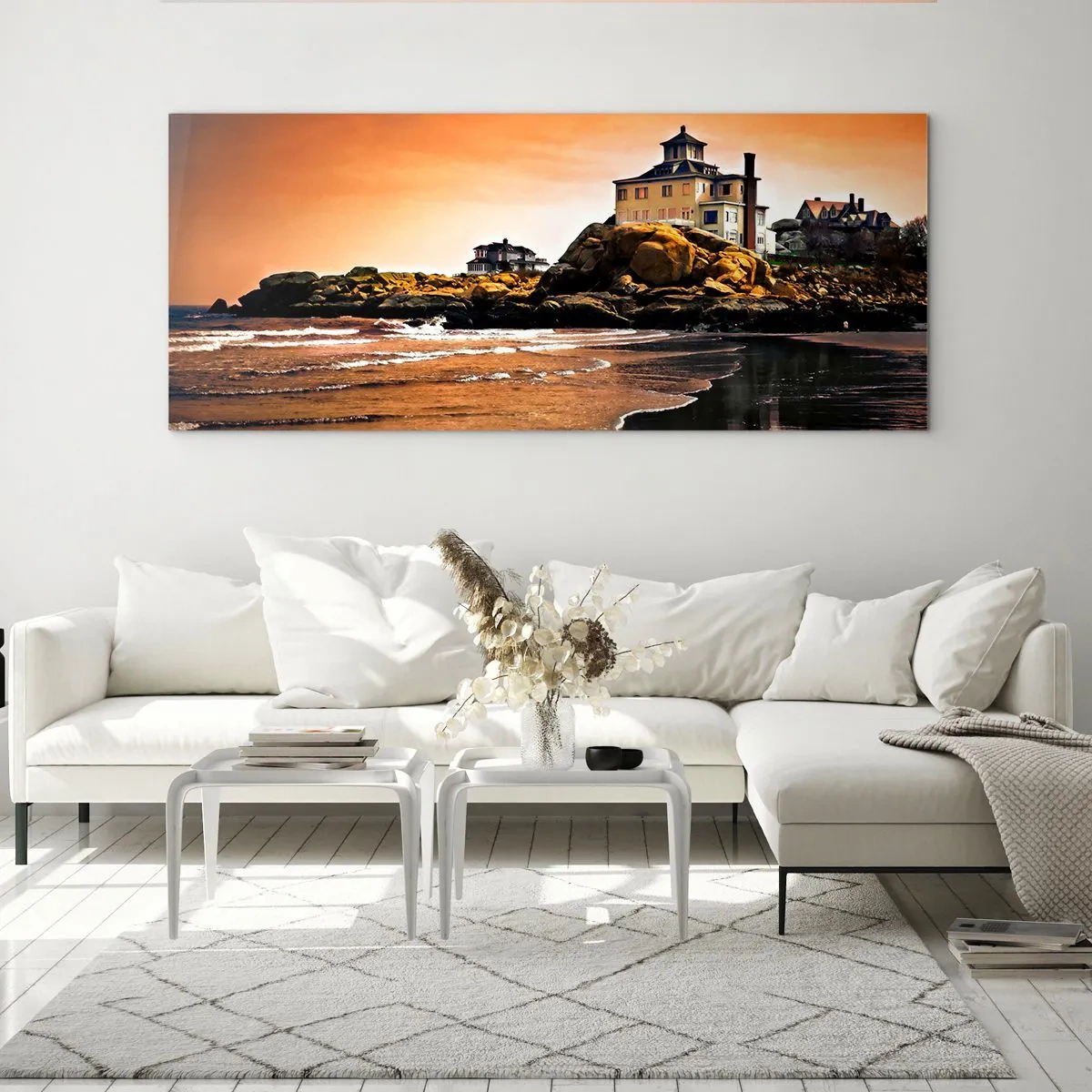 Impression sur verre - Image sur verre - Une maison sur un rocher près de la plage au coucher du soleil avec son reflet dans l'eau - 160x50cm - L'élégance de la côte ouest - Décoration murale moderne pour le salon et la chambre ARTTOR