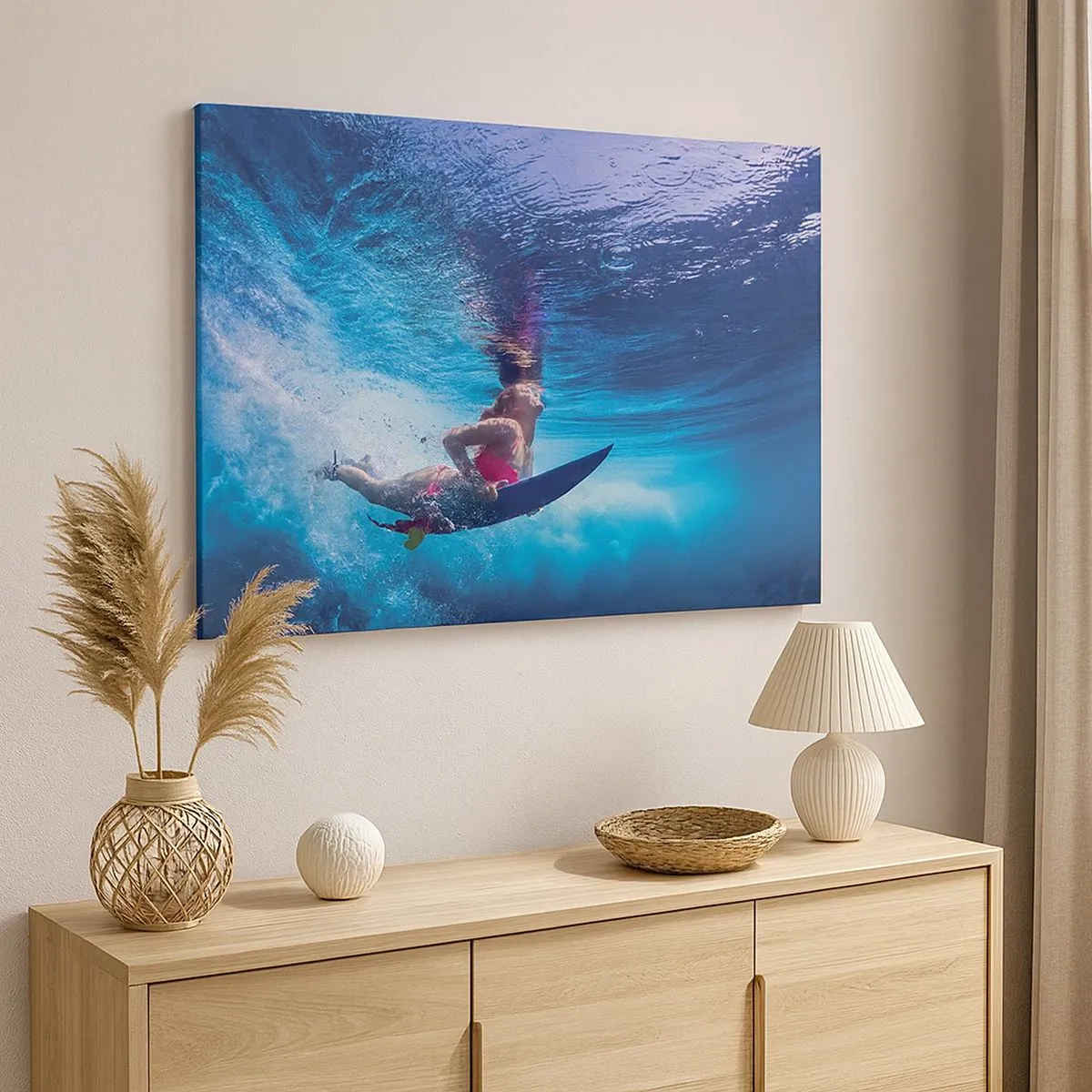 Impression sur toile - Image sur toile - Un surfeur sous l'eau dans une composition dynamique aux tons bleus. - 70x50cm - Joie profonde - Décoration murale moderne pour le salon et la chambre ARTTOR