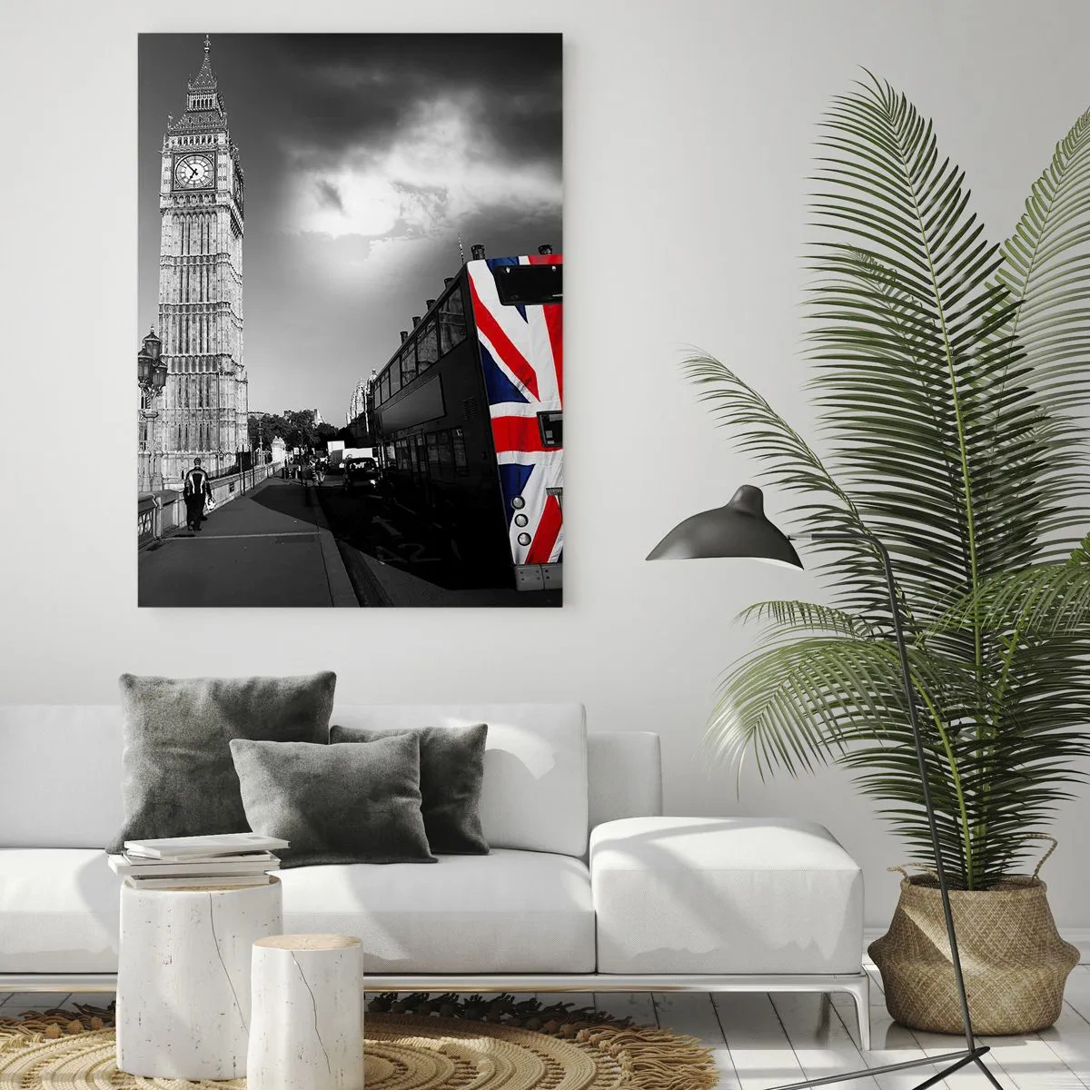 Impression sur verre - Image sur verre - Big Ben et un bus avec un drapeau britannique sur fond noir et blanc - 70x100cm - Fière et grande - Décoration murale moderne pour le salon et la chambre ARTTOR