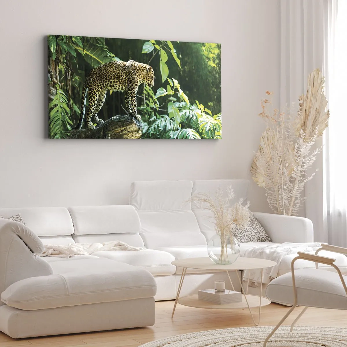 Impression sur toile - Image sur toile - Un léopard debout sur un rocher entouré de végétation tropicale - 160x50cm - À la chasse? - Décoration murale moderne pour le salon et la chambre ARTTOR