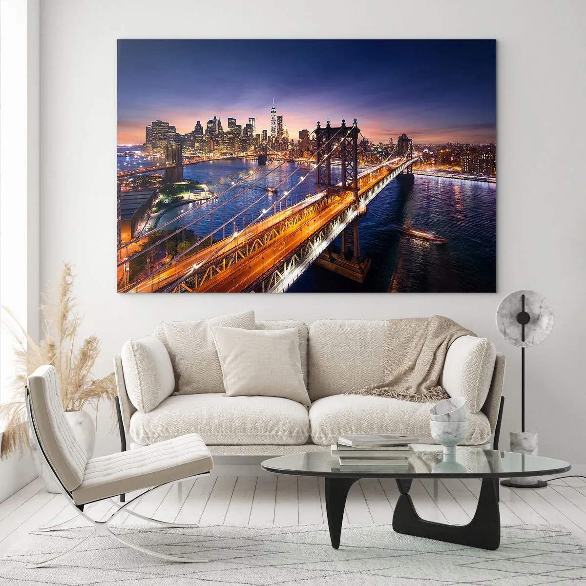 Impression sur verre - Image sur verre - Le pont sur fond de panorama urbain nocturne avec des gratte-ciel illuminés - 70x50cm - Un pont lumineux au cœur de la ville - Décoration murale moderne pour le salon et la chambre ARTTOR