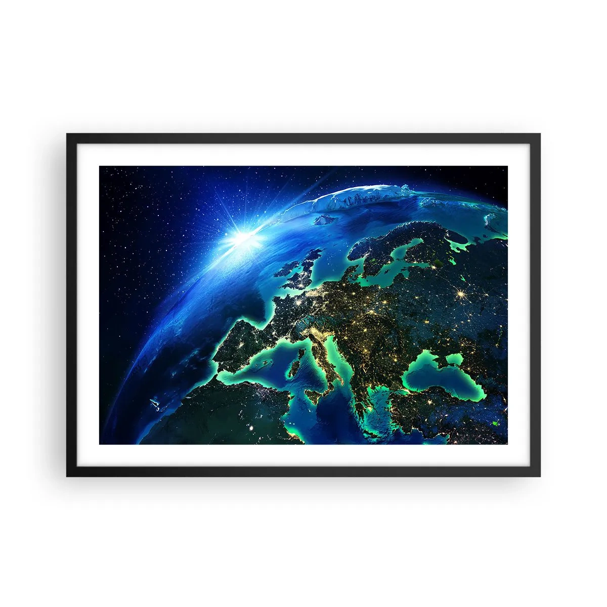 Affiche dans un cadre noir - Poster - Une vue d'Europe depuis l'espace à la lueur du soleil levant. - 70x50cm - Europe pétillante - Décoration murale moderne pour le salon et la chambre ARTTOR