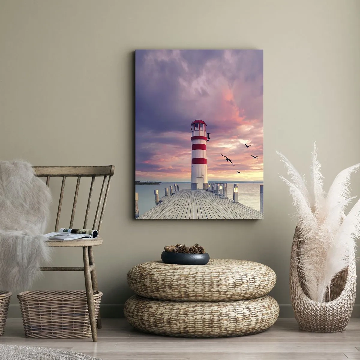 Impression sur toile - Image sur toile - Un phare sur la jetée entouré d'un coucher de soleil pittoresque - 50x70cm - C'est l'heure d'aller au port - Décoration murale moderne pour le salon et la chambre ARTTOR