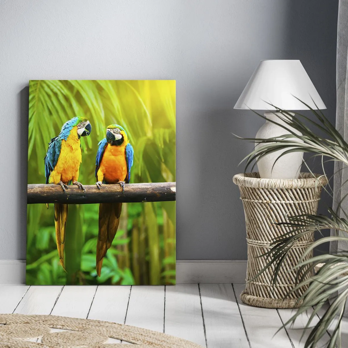 Impression sur toile - Image sur toile - Trois perroquets colorés sur fond de verdure tropicale - 50x70cm - Et avez-vous entendu qu'elle ...? - Décoration murale moderne pour le salon et la chambre ARTTOR