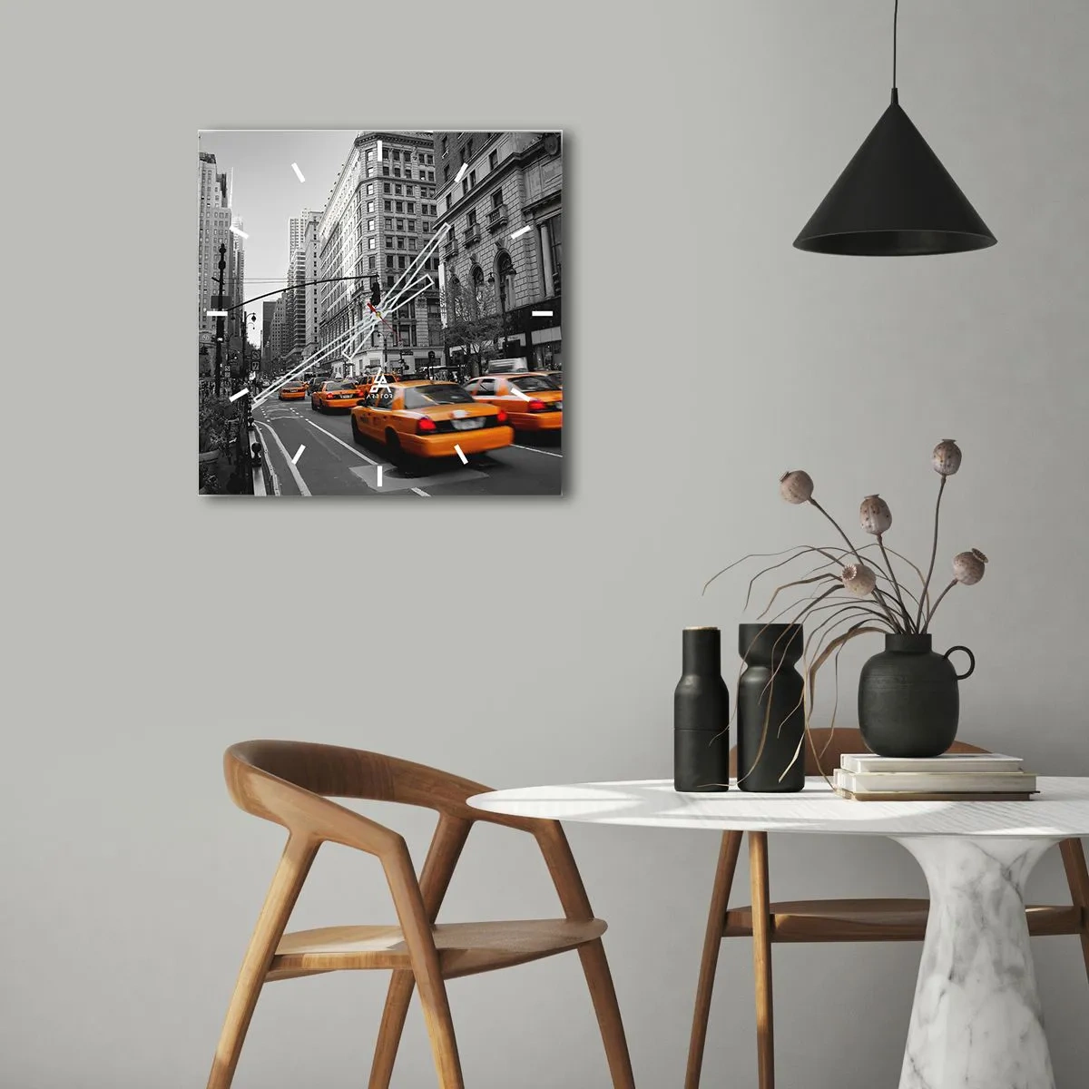 Horloge murale - Pendule murale - Taxis jaunes dans les rues de New York - 30x30cm - Soleil des grandes villes - Décoration murale moderne pour le salon et la chambre ARTTOR