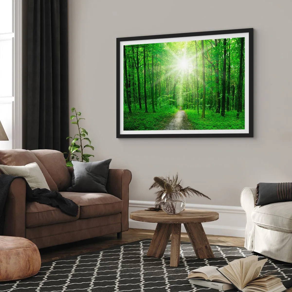 Affiche dans un cadre noir - Poster - Chemin dans la forêt avec les rayons du soleil - 70x50cm - Cathédrale verte - Décoration murale moderne pour le salon et la chambre ARTTOR