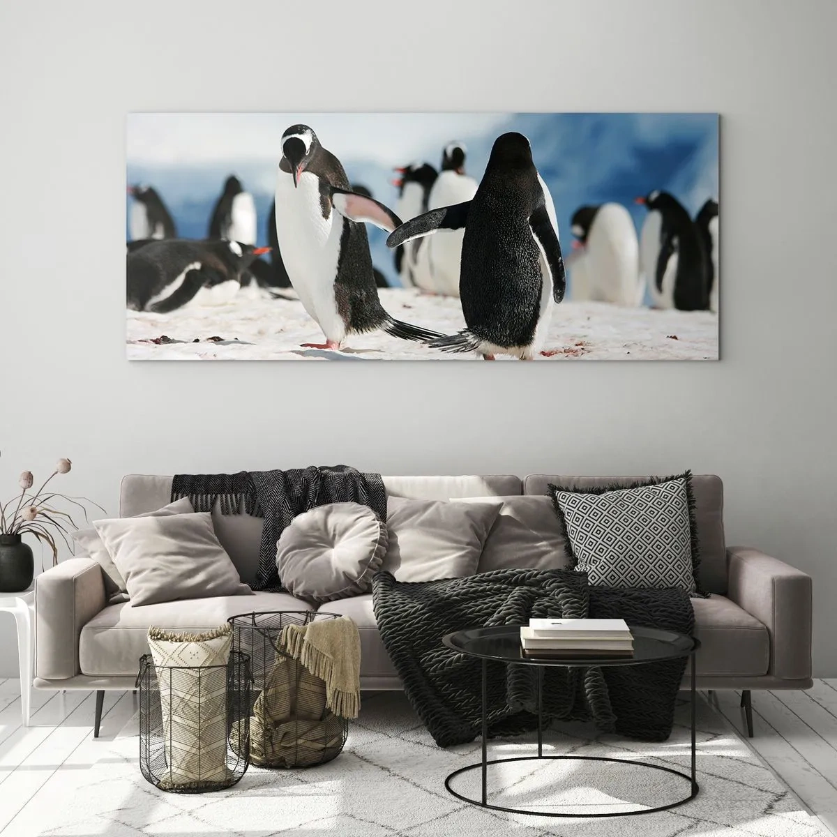 Impression sur verre - Image sur verre - Un groupe de pingouins dans la neige dans un paysage antarctique - 120x50cm - Danser dans la neige - Décoration murale moderne pour le salon et la chambre ARTTOR