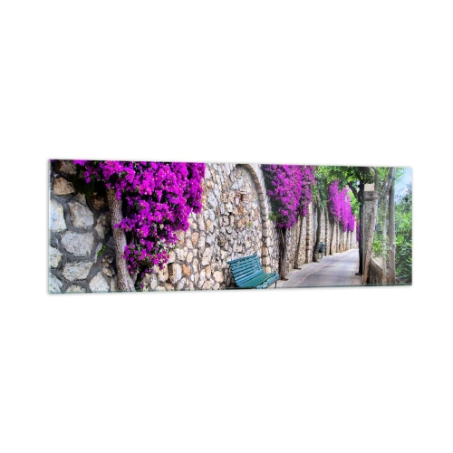 Impression sur verre - Image sur verre - Un chemin de pierre avec un banc et des fleurs violettes en fleurs - 160x50cm - Rencontrons-nous au plus vite - Décoration murale moderne pour le salon et la chambre ARTTOR