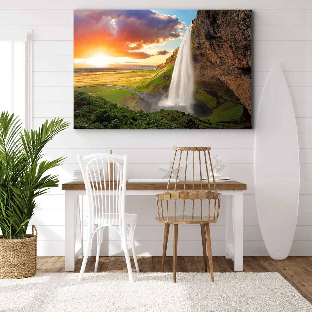 Impression sur toile - Image sur toile - Une cascade dans un paysage pittoresque au coucher du soleil - 100x70cm - La plénitude de l'été islandais - Décoration murale moderne pour le salon et la chambre ARTTOR