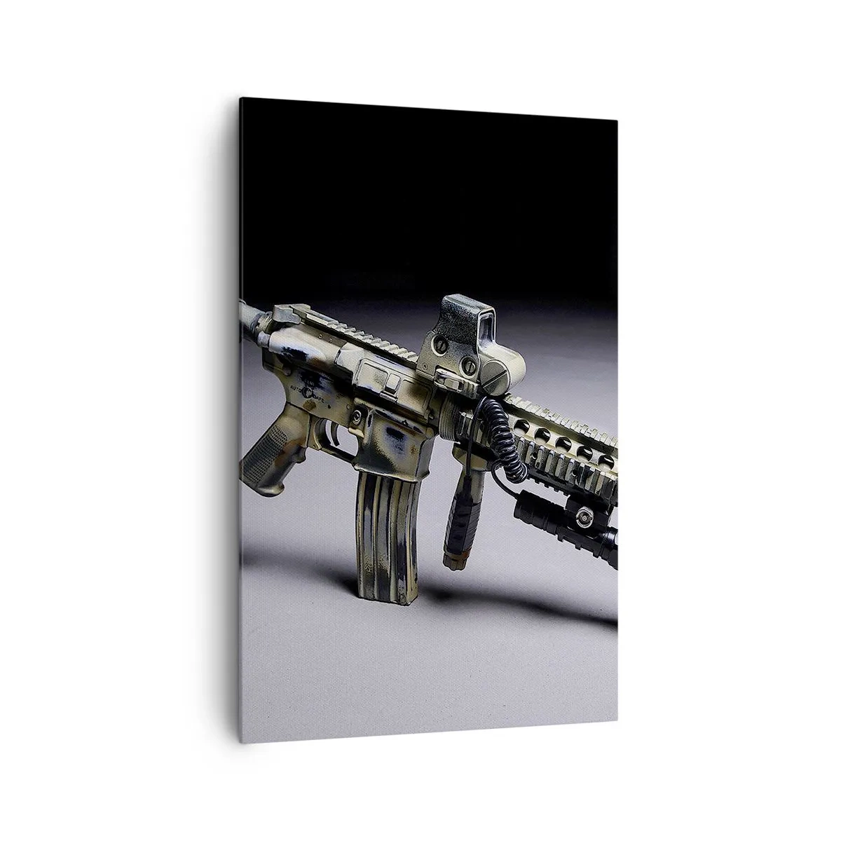 Impression sur toile - Image sur toile - Arme moderne de couleur camouflage sur fond sombre - 80x120cm - Toujours menaçant - Décoration murale moderne pour le salon et la chambre ARTTOR