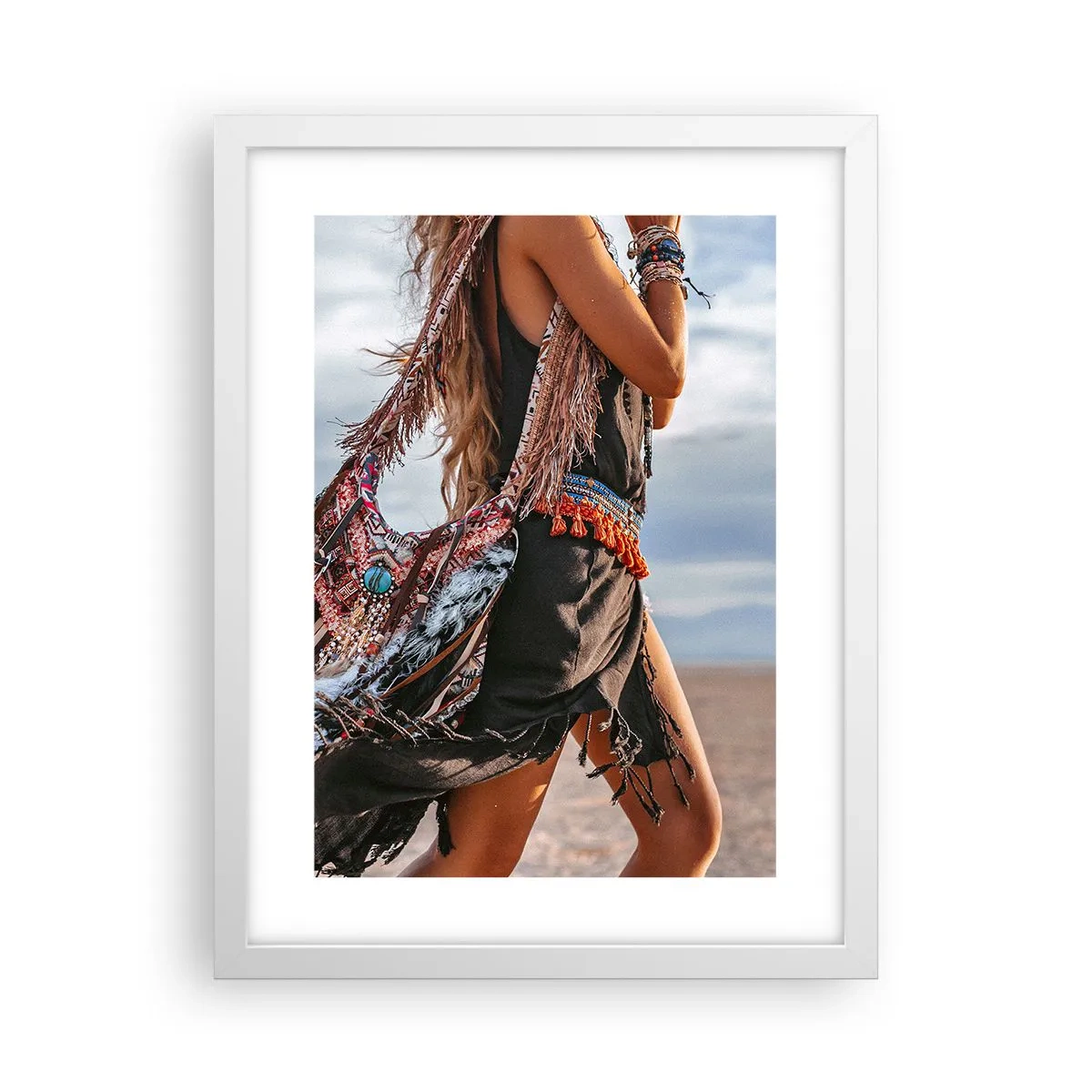 Affiche dans un cadre blanc - Poster - La fille du chaman - 30x40 cm