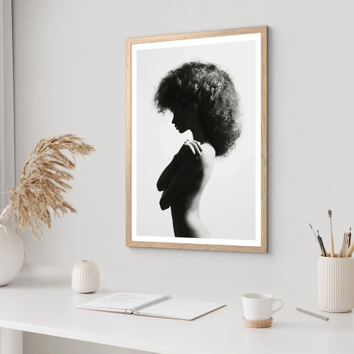 Affiche dans un chêne clair - Poster - Comme une fleur au bout d'une fine tige - 30x40 cm