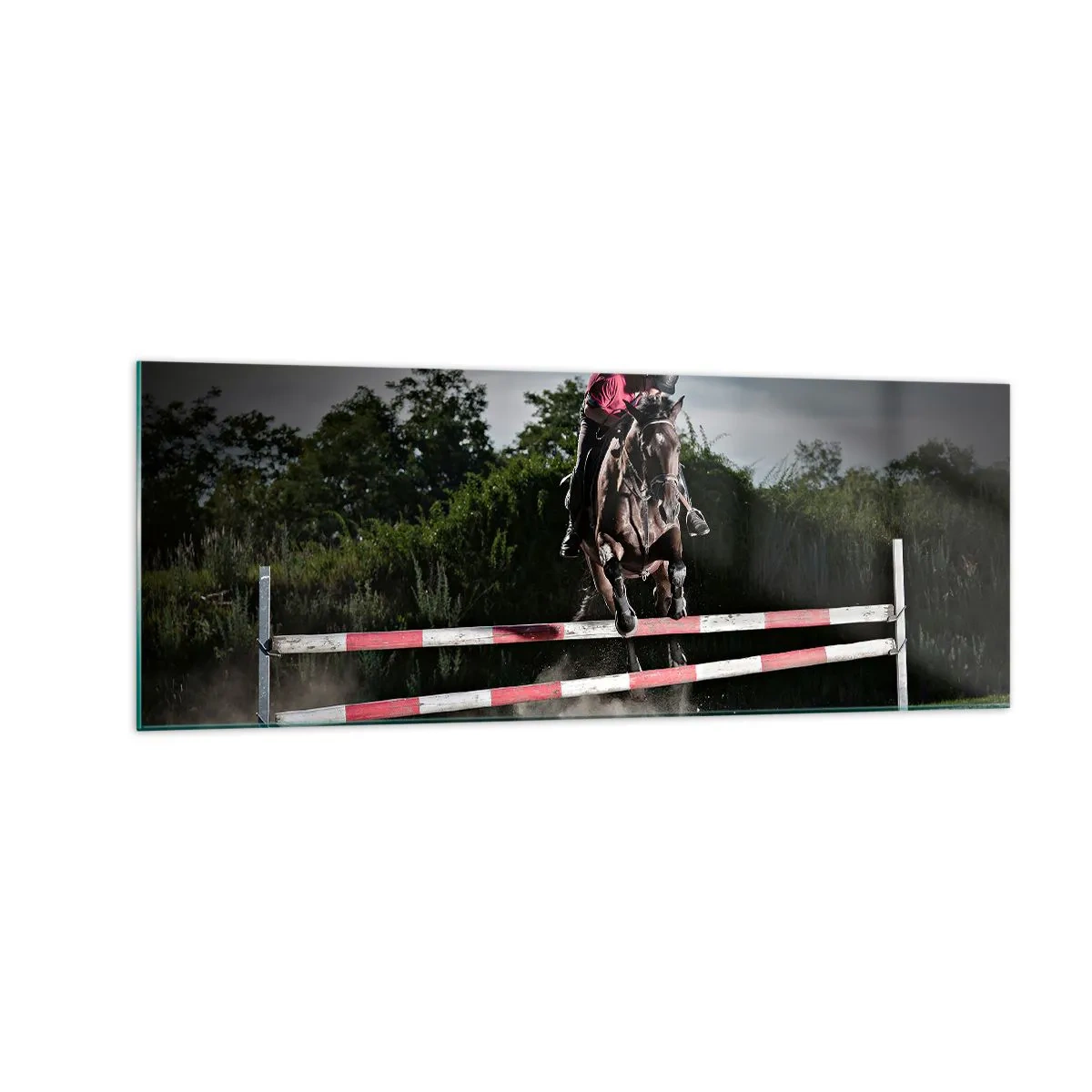 Impression sur verre - Image sur verre - Un cavalier sur un cheval sautant par-dessus un obstacle sur une piste de course - 140x50cm - Ensemble pour la victoire - Décoration murale moderne pour le salon et la chambre ARTTOR