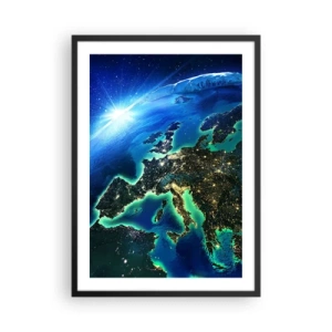 Affiche dans un cadre noir - Poster - Une vue d'Europe depuis l'espace, éclairée par des lumières nocturnes. - 50x70cm - Europe pétillante - Décoration murale moderne pour le salon et la chambre ARTTOR