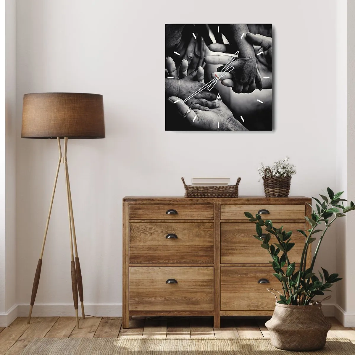 Horloge murale - Pendule murale - Mains noires et blanches de différentes générations - 30x30cm - Être humain - Décoration murale moderne pour le salon et la chambre ARTTOR