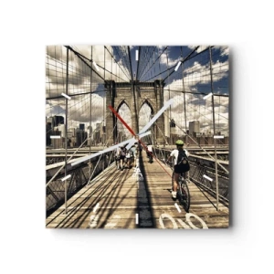 Horloge murale - Pendule murale - Pont de Brooklyn avec vue sur les piétons et les cyclistes - 30x30cm - Directement en plein coeur de la ville - Décoration murale moderne pour le salon et la chambre ARTTOR