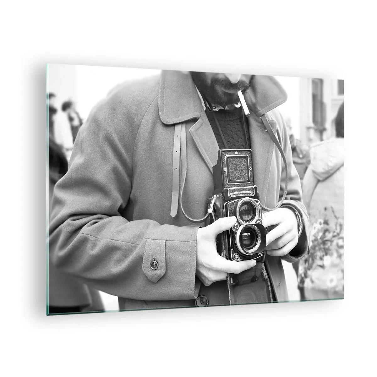 Impression sur verre - Image sur verre - Photo en noir et blanc d'un homme avec un appareil photo analogique - 70x50cm - Dans un style rétro - Décoration murale moderne pour le salon et la chambre ARTTOR