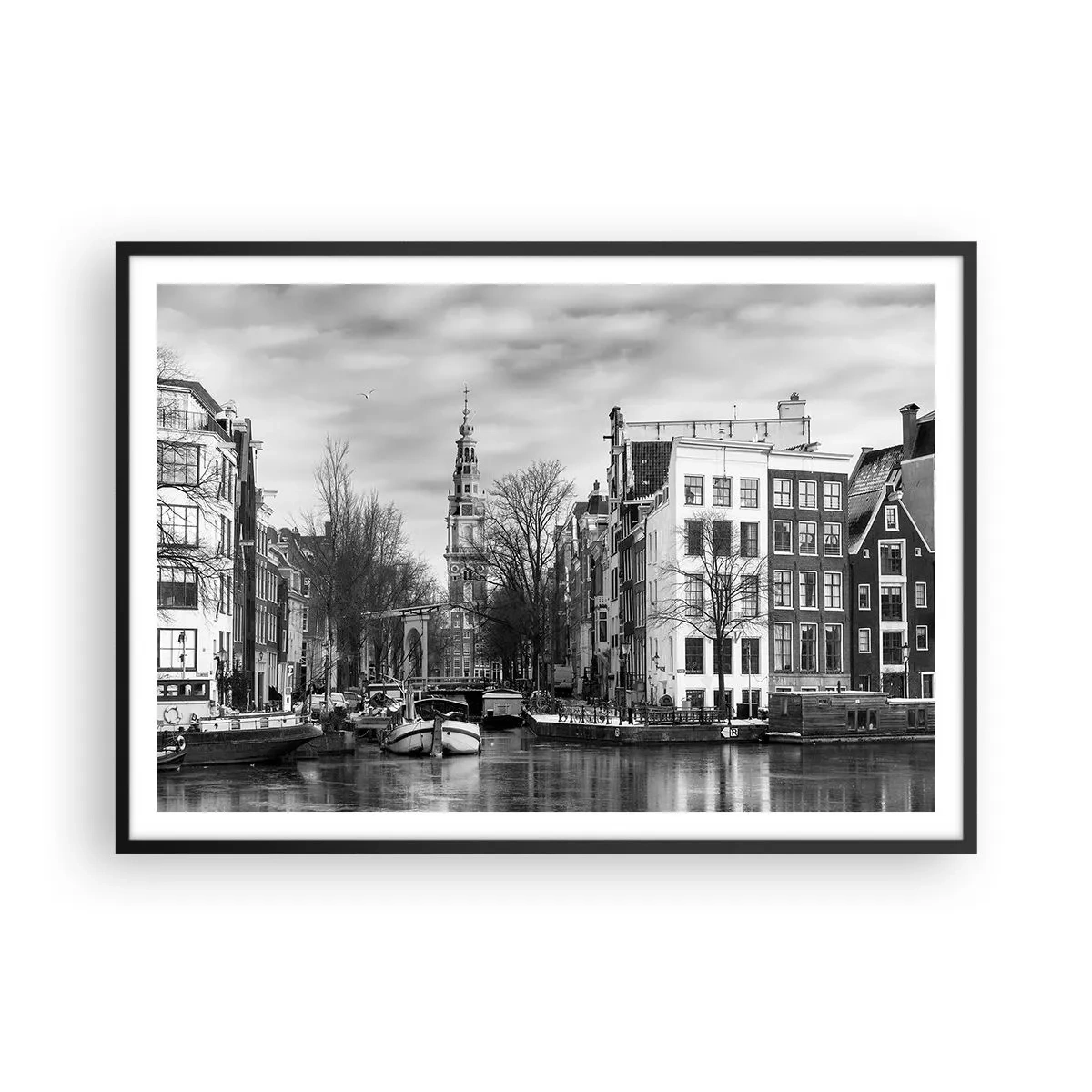 Affiche dans un cadre noir - Poster - Panorama noir et blanc d'Amsterdam avec canal et bâtiments historiques - 100x70cm - Climat d'Amsterdam - Décoration murale moderne pour le salon et la chambre ARTTOR