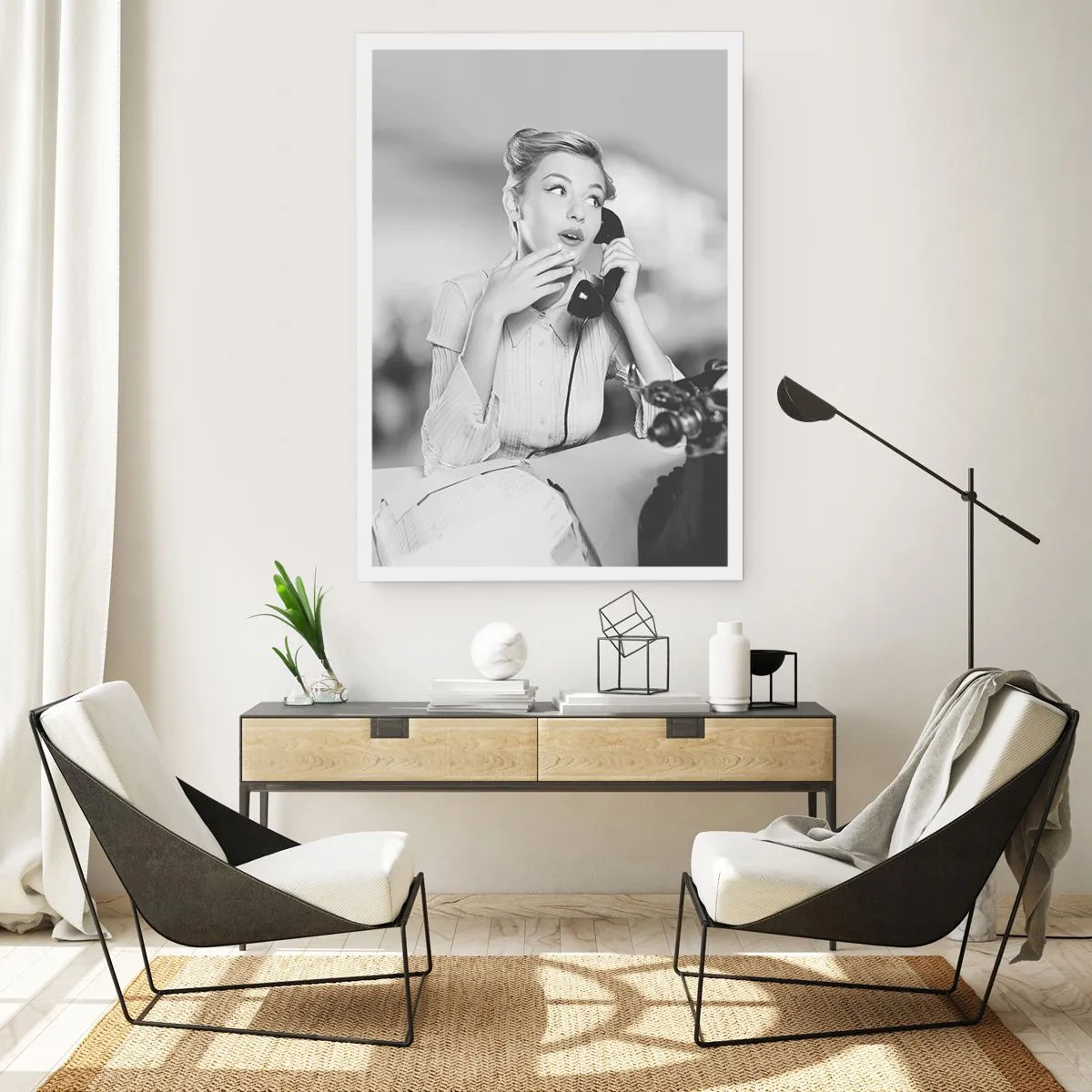 Affiche - Poster - Femme des années 1950 parlant au téléphone dans un bureau - 50x70cm - Hello! Ici les années 50 - Décoration murale moderne pour le salon et la chambre ARTTOR