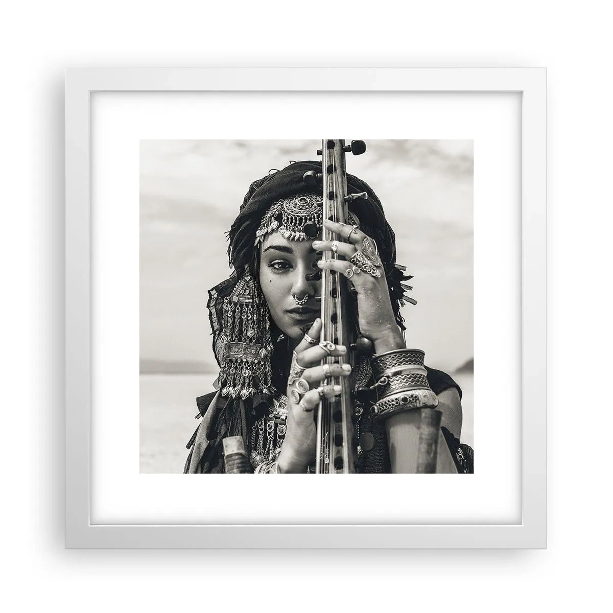 Affiche dans un cadre blanc - Poster - Musique de l'Orient elle-même - 30x30 cm