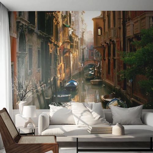 Papier Peint Autocollant Deluxe Sticker - Dans une ruelle vénitienne - Paysage, Architecture, Venise - 200x140 cm