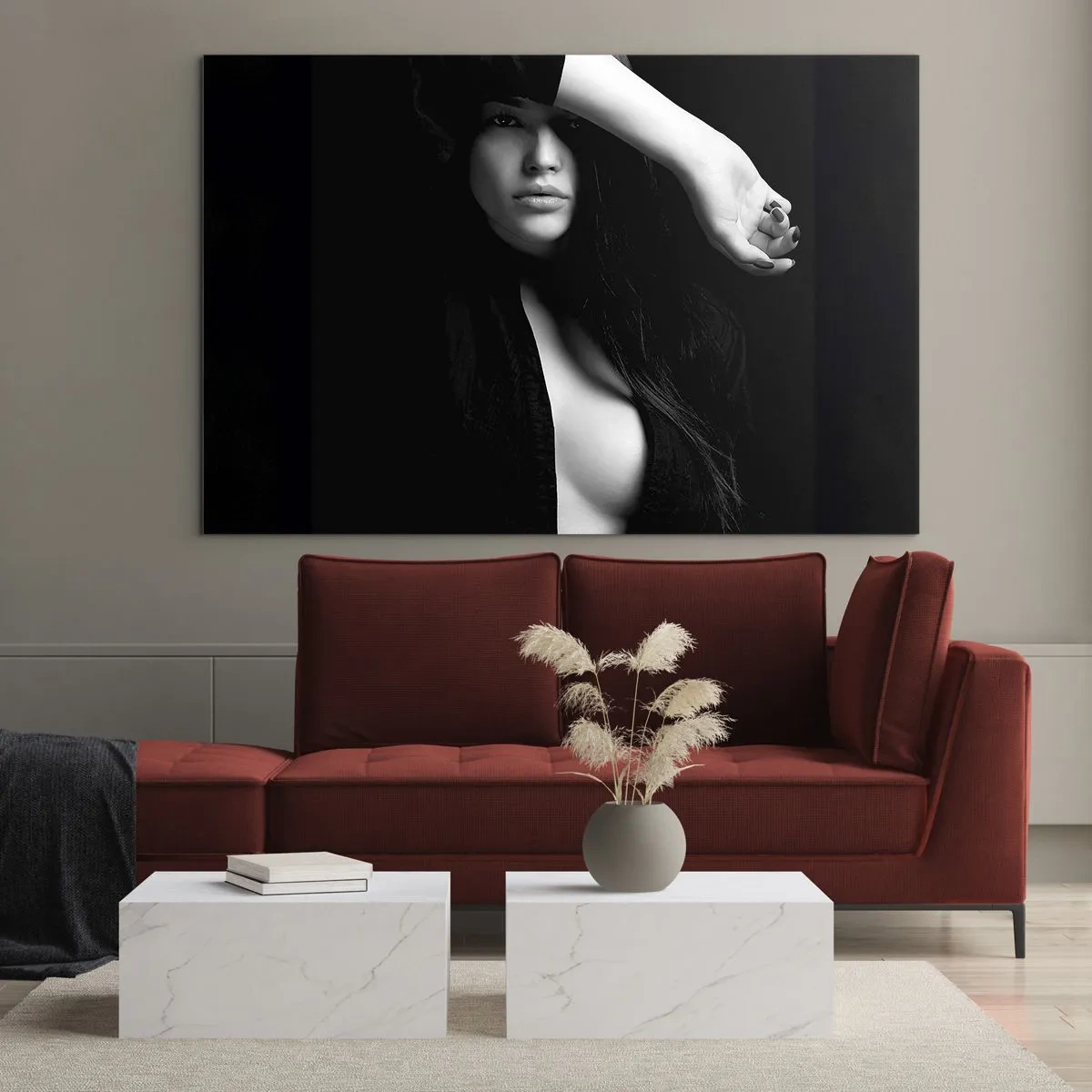 Impression sur verre - Image sur verre - Une femme en noir dans une pose sensuelle sur un fond sombre - 70x50cm - École de séduction - Décoration murale moderne pour le salon et la chambre ARTTOR