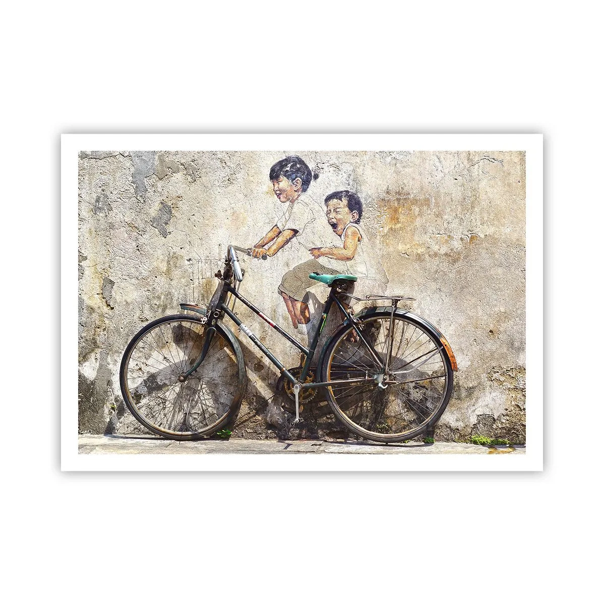 Affiche - Poster - Street art avec un vélo et des dessins d'enfants sur le mur - 100x70cm - Vrai ou faux? - Décoration murale moderne pour le salon et la chambre ARTTOR