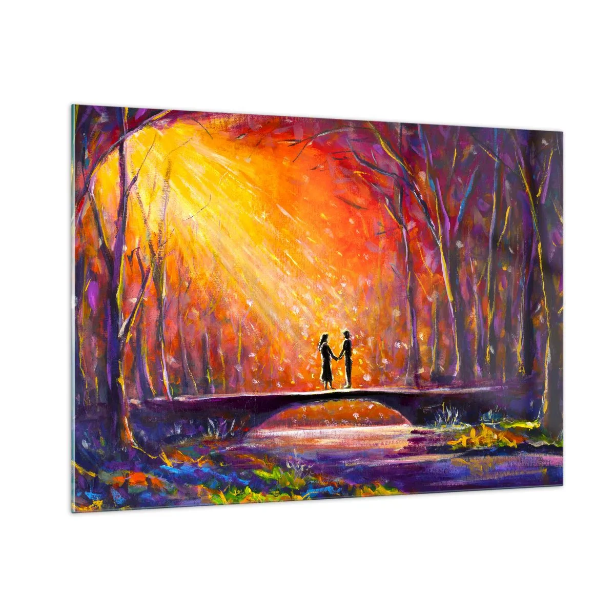 Impression sur verre - Image sur verre - Un couple sur un pont à la lumière du soleil couchant, entouré d'arbres. - 100x70cm - Le ciel les aime aussi - Décoration murale moderne pour le salon et la chambre ARTTOR