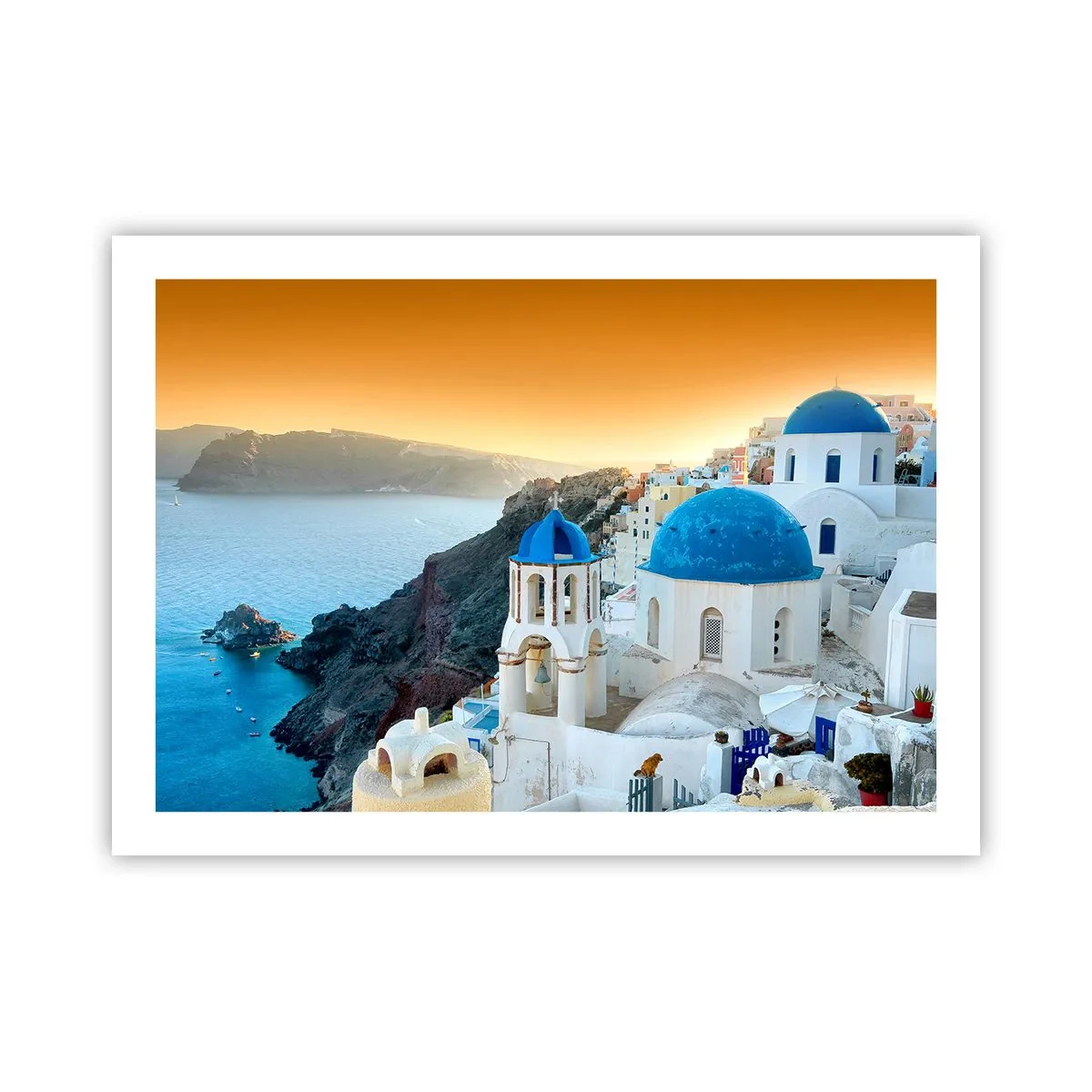 Affiche - Poster - Santorin - blotti contre les rochers - 70x50 cm