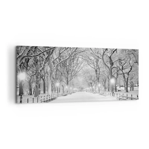Impression sur toile - Image sur toile - Une allée d'hiver avec des arbres enneigés en monochrome - 120x50cm - Les quatres saisons – l’hiver - Décoration murale moderne pour le salon et la chambre ARTTOR