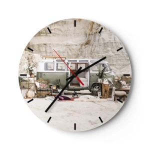 Horloge murale - Pendule murale - Un camping-car avec des éléments décoratifs sur fond de paysage naturel - 30x30cm - Il est temps de commencer le voyage - Décoration murale moderne pour le salon, la cuisine et la chambre ARTTOR