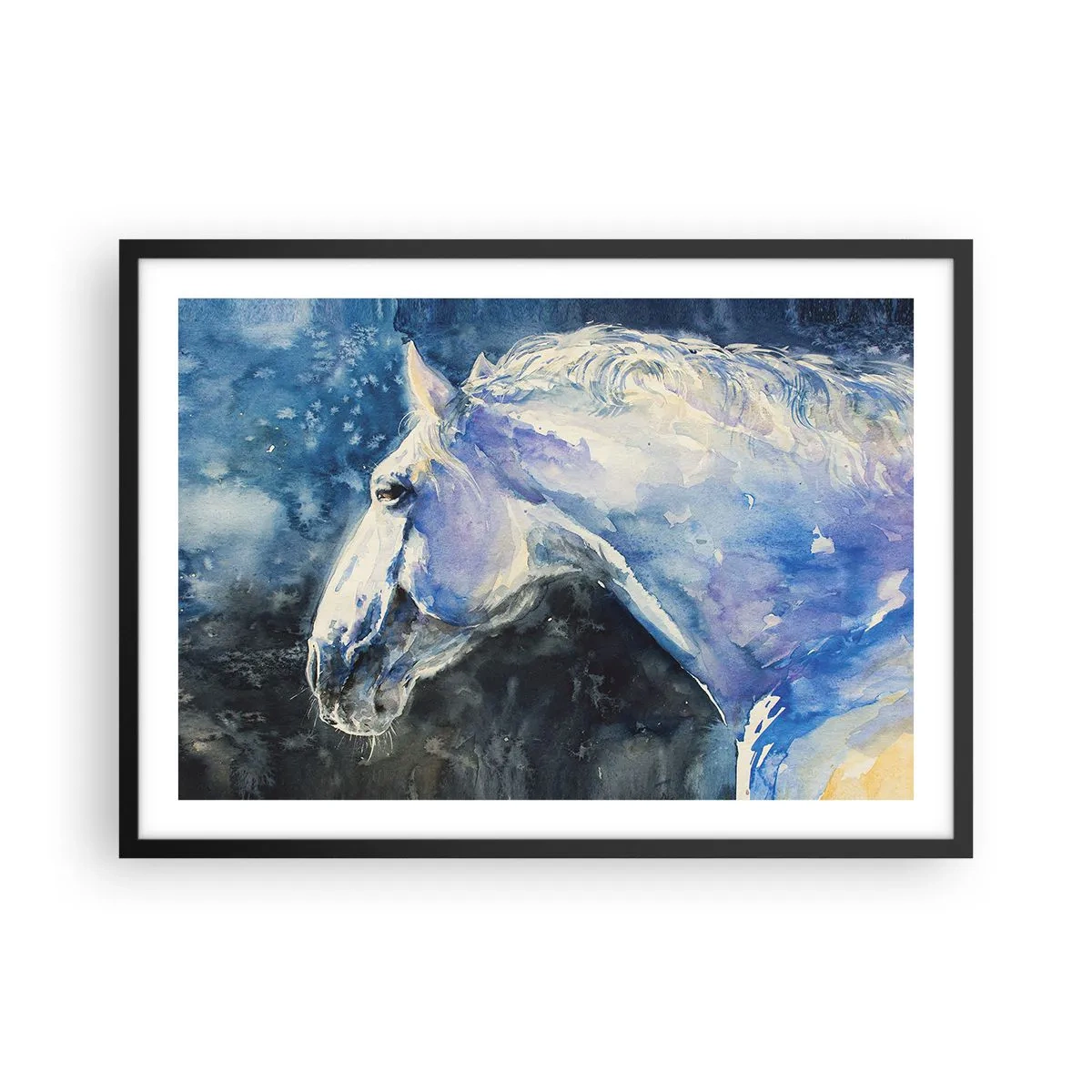 Affiche dans un cadre noir - Poster - Portrait d'un cheval dans des tons de bleu avec un effet aquarelle pictural. - 70x50cm - Portrait dans une lueur azur - Décoration murale moderne pour le salon et la chambre ARTTOR
