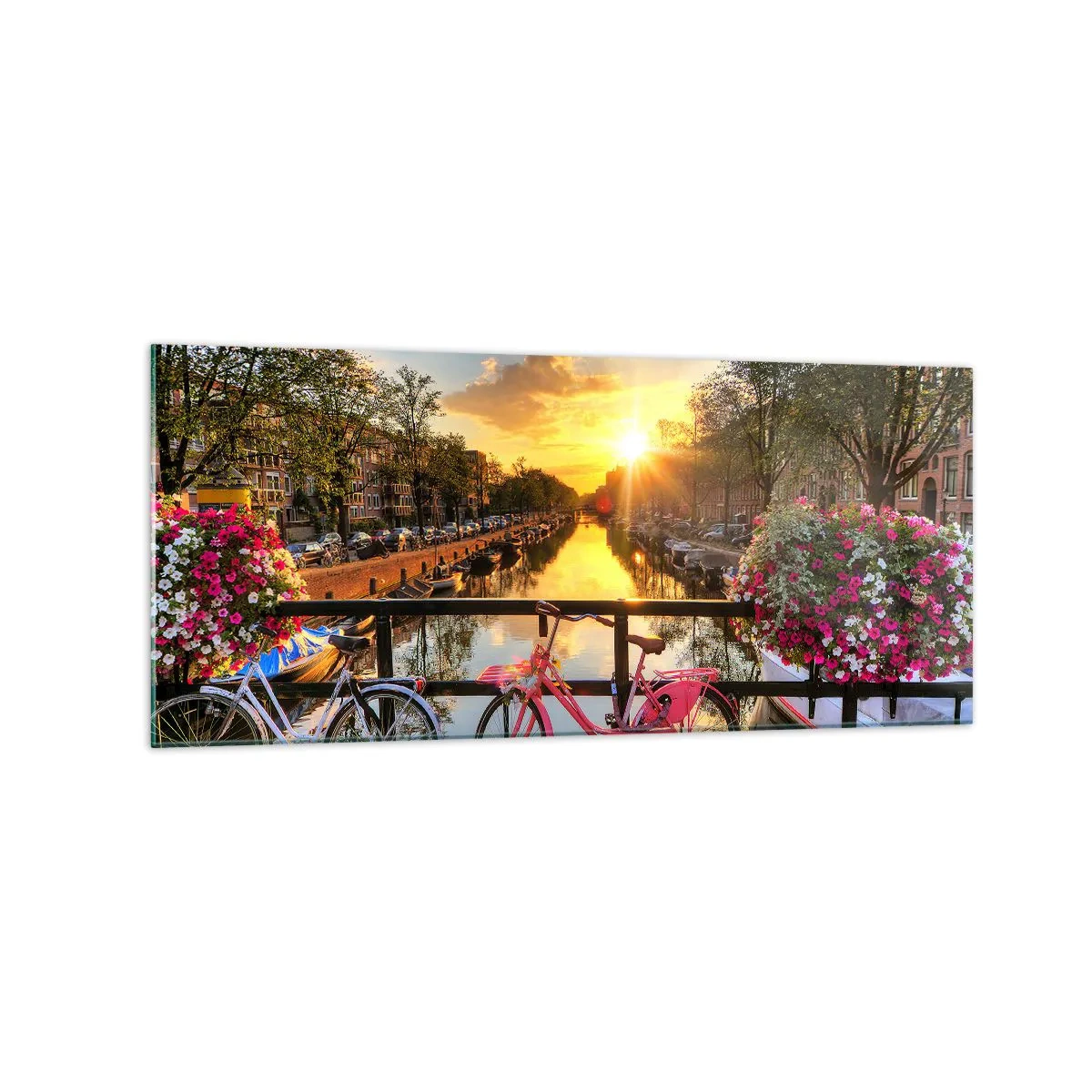 Impression sur verre - Image sur verre - Des vélos sur un pont à la lueur du soleil couchant - 120x50cm - Matin de printemps à Amsterdam - Décoration murale moderne pour le salon et la chambre ARTTOR