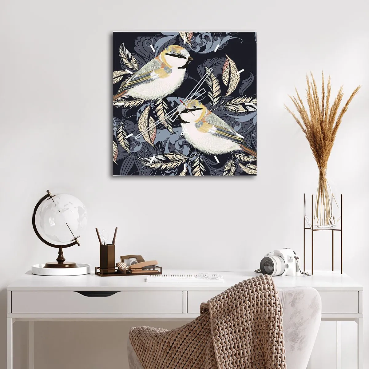 Horloge murale - Pendule murale - Oiseaux sur des branches dans un arrière-plan ornemental - 30x30cm - Babillement jaune et bleu - Décoration murale moderne pour le salon et la chambre ARTTOR