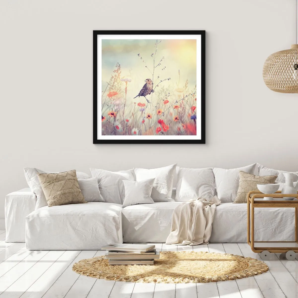 Affiche dans un cadre noir - Poster - Portrait d'oiseau sur pré en fond - 30x30 cm