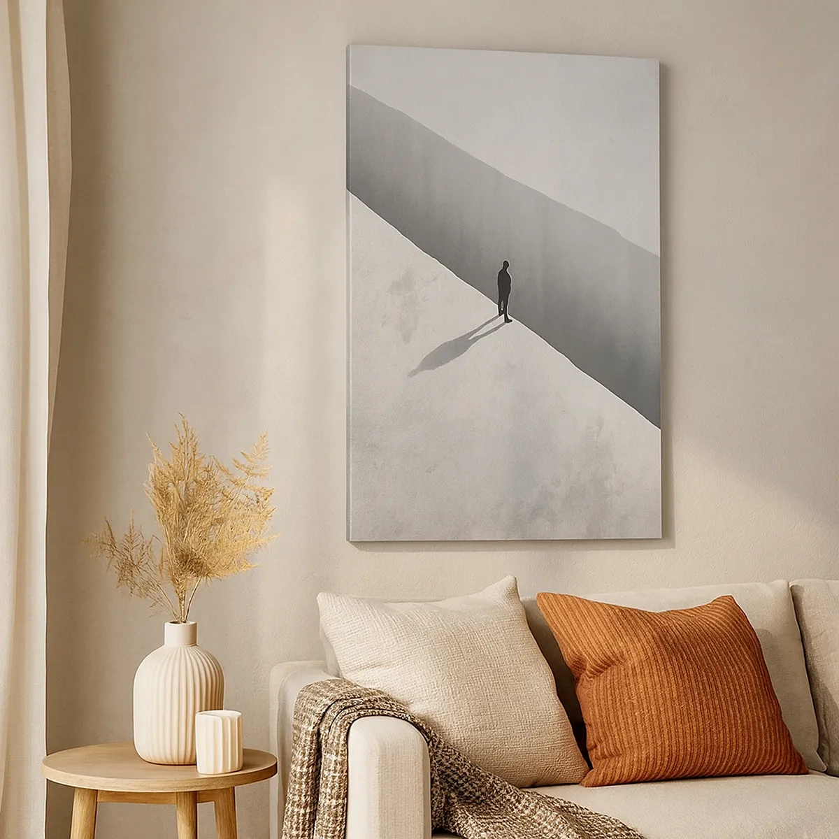 Impression sur toile - Image sur toile - Une silhouette solitaire se tient au-dessus d'un gouffre profond dans un décor monochrome. - 50x70cm - Un objectif clair - Décoration murale moderne pour le salon et la chambre ARTTOR