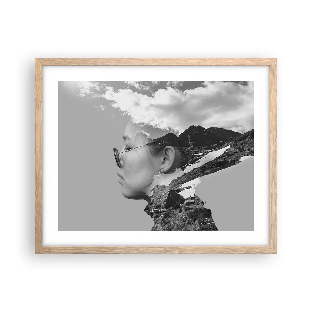 Affiche dans un chêne clair - Poster - Portrait de montagnes et nuages - 50x40 cm